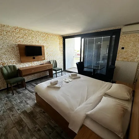 Rueya Hotel Sile